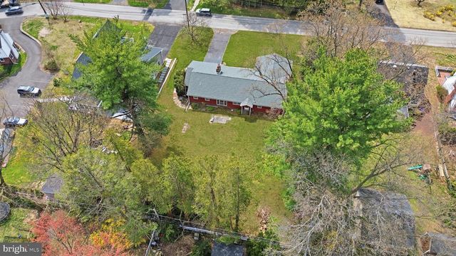 10 HOME RD, Hatboro, PA 19040