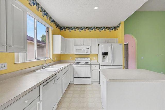517 GREG STREET, Valrico, FL 33594