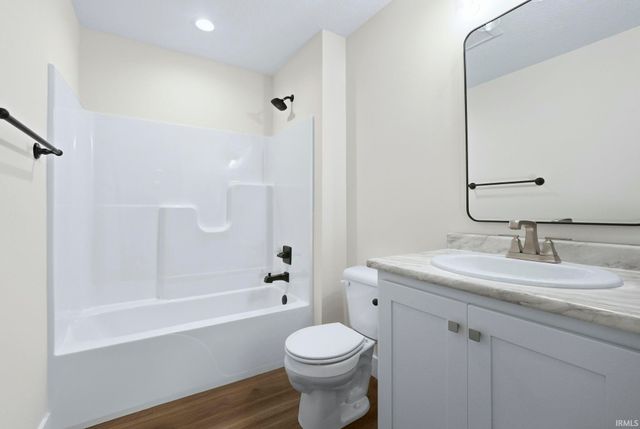 10629 Bass Road, Fort Wayne, IN 46818