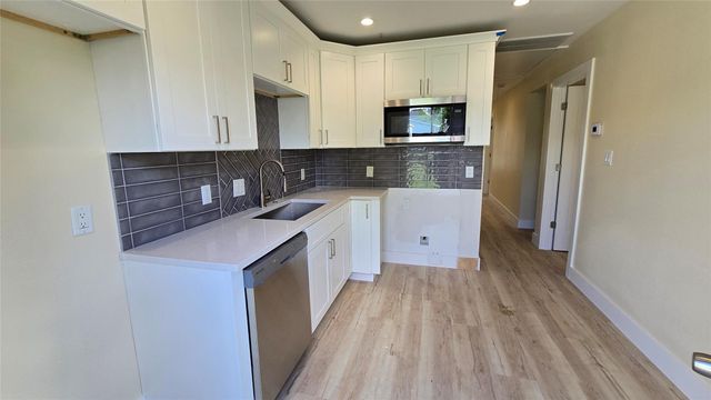 3733 Seabrook Street, Houston, TX 77021