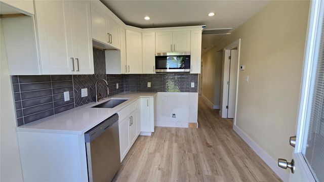 3733 Seabrook Street, Houston, TX 77021