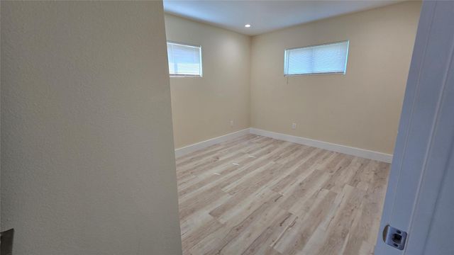 3733 Seabrook Street, Houston, TX 77021