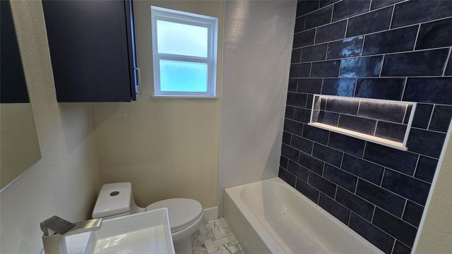 3733 Seabrook Street, Houston, TX 77021