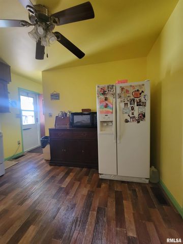 1505 SHERIDAN Road, Pekin, IL 61554