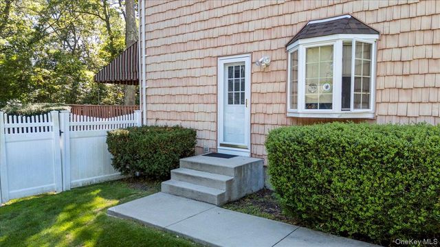 4 Superior Street, Miller Place, NY 11764