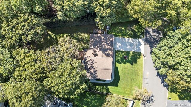 4 Superior Street, Miller Place, NY 11764