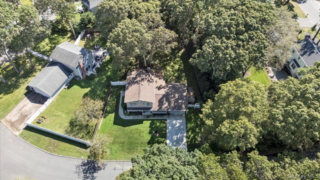 4 Superior Street, Miller Place, NY 11764