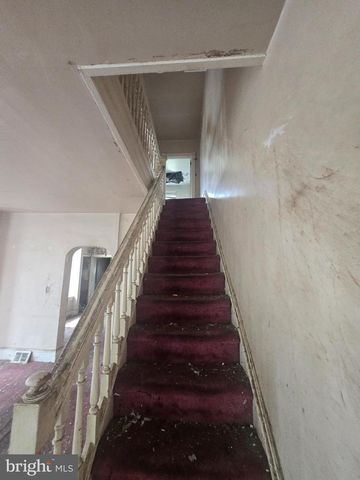 7126 N BROAD ST, Philadelphia, PA 19126