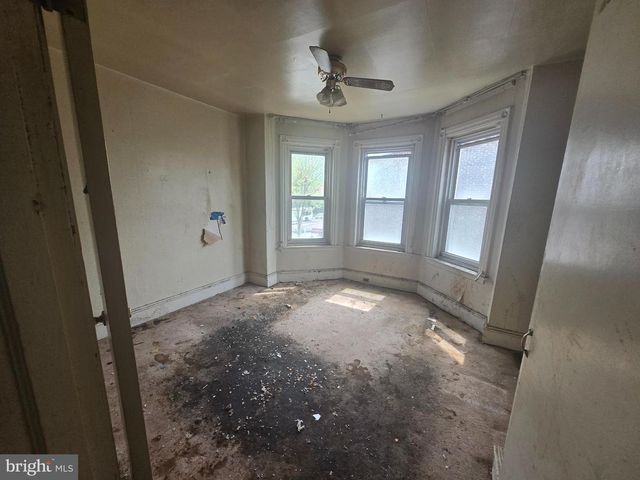 7126 N BROAD ST, Philadelphia, PA 19126