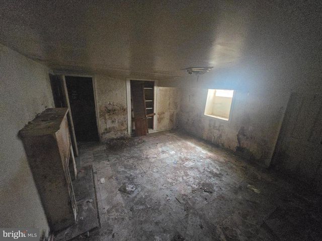 7126 N BROAD ST, Philadelphia, PA 19126