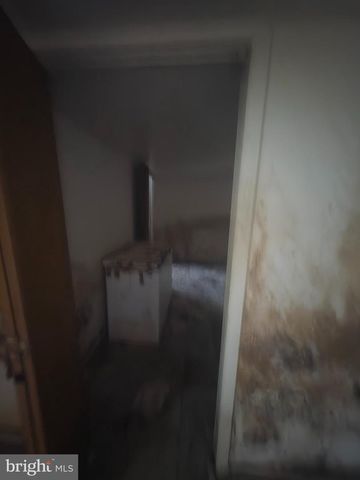 7126 N BROAD ST, Philadelphia, PA 19126