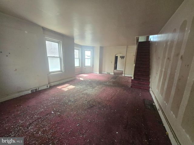 7126 N BROAD ST, Philadelphia, PA 19126