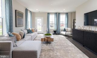 158 LEONA STEWART LN, Pennington, NJ 08534