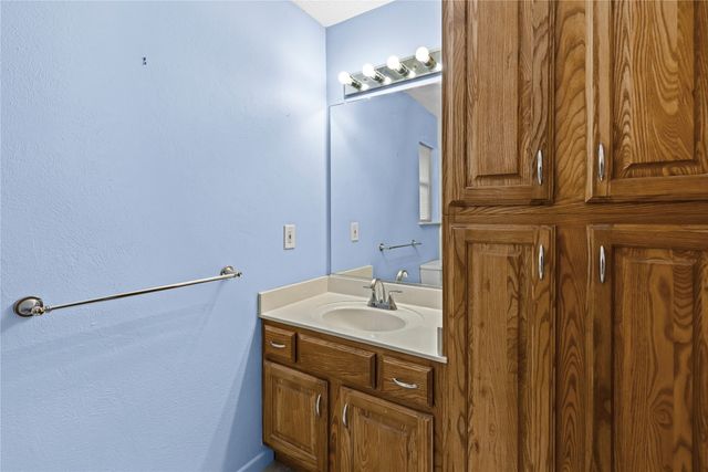 502 Charlotte Street, Greenville, TX 75402