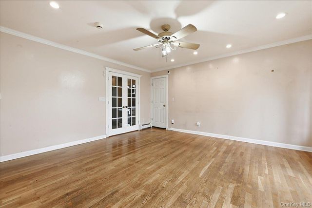 439 39th Street, Lindenhurst, NY 11757