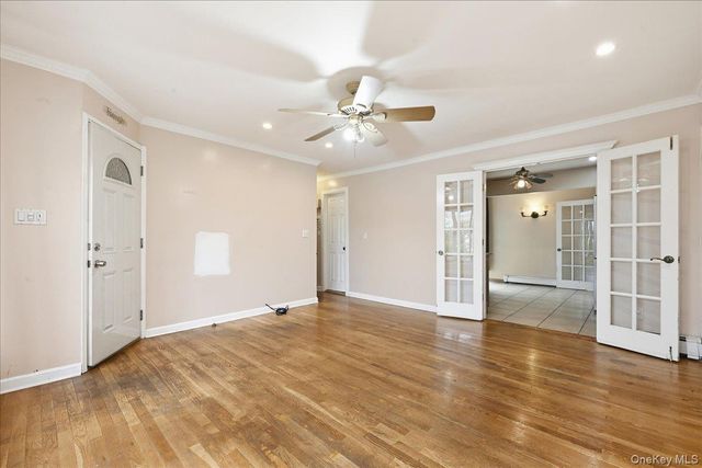439 39th Street, Lindenhurst, NY 11757