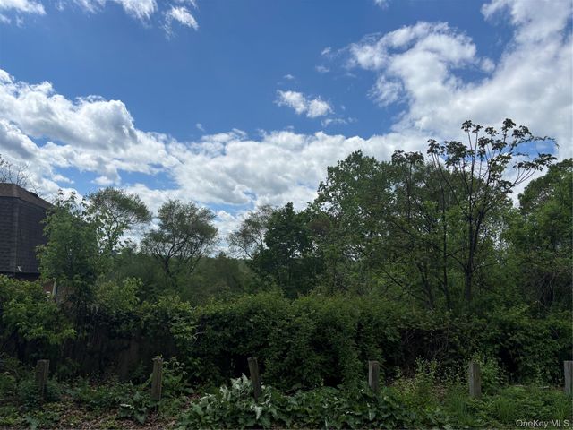 21 Washington Avenue N, White Plains, NY 10603