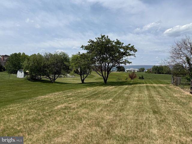 1423 BRECHBILL RD, Chambersburg, PA 17202