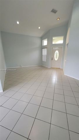 824 Stanton Dr, Weston, FL 33326