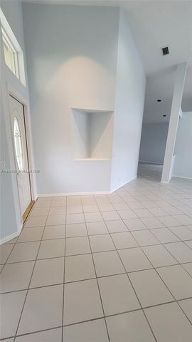 824 Stanton Dr, Weston, FL 33326