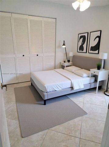 824 Stanton Dr, Weston, FL 33326