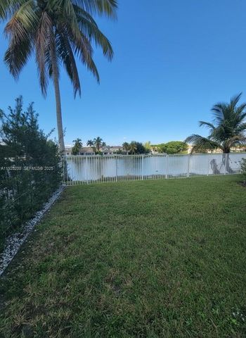 824 Stanton Dr, Weston, FL 33326