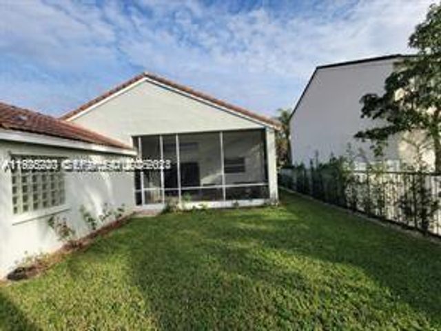 824 Stanton Dr, Weston, FL 33326