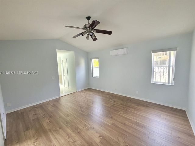 824 Stanton Dr, Weston, FL 33326