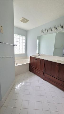 824 Stanton Dr, Weston, FL 33326