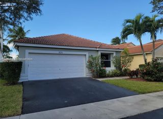 824 Stanton Dr, Weston, FL 33326