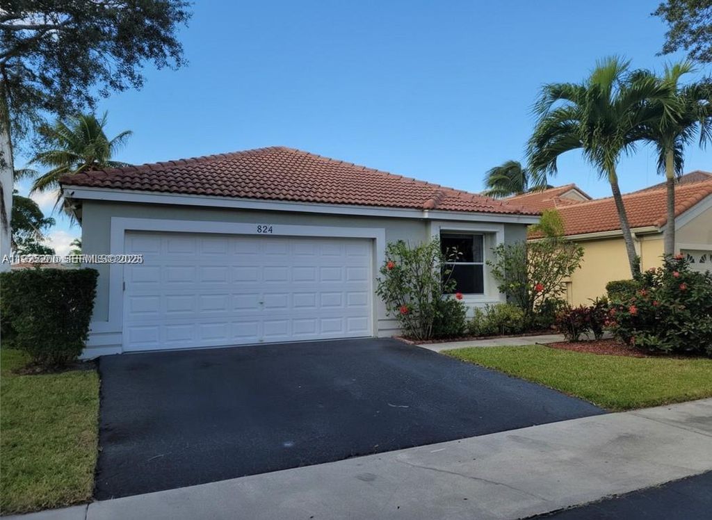 824 Stanton Dr, Weston, FL 33326