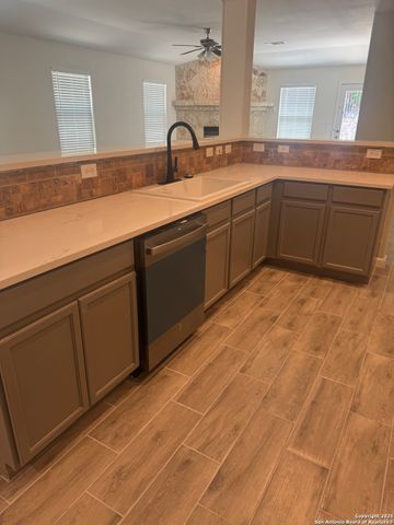 15727 cotton tail, San Antonio, TX 78255