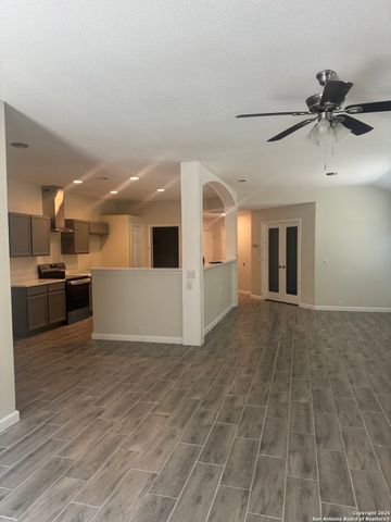 15727 cotton tail, San Antonio, TX 78255