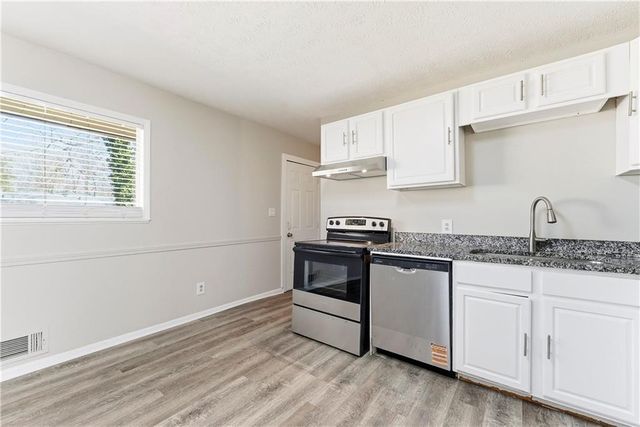 850 King Road, Jonesboro, GA 30236