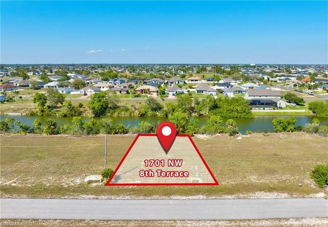 1701 NW 8th TER, Cape Coral, FL 33993
