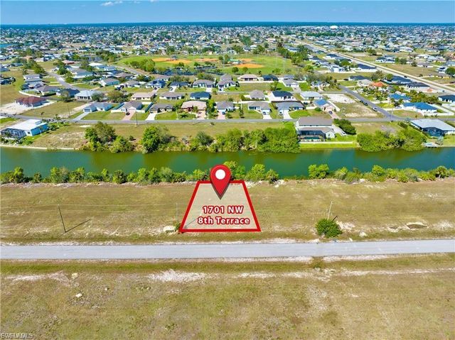 1701 NW 8th TER, Cape Coral, FL 33993
