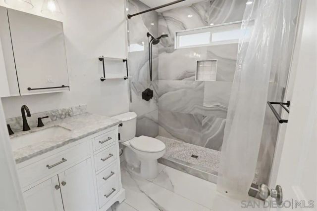 10425 Nate Way, Santee, CA 92071