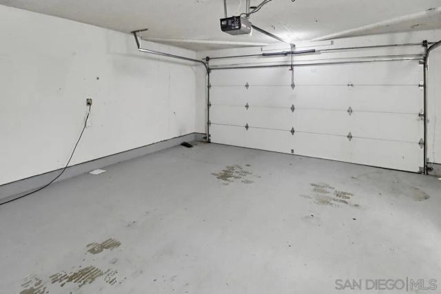 10425 Nate Way, Santee, CA 92071