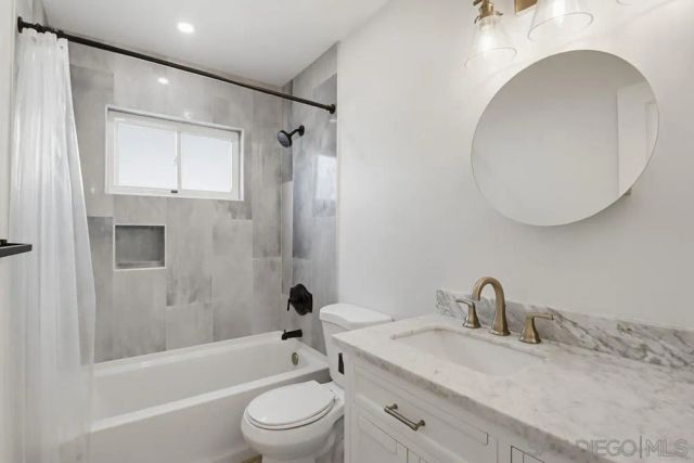 10425 Nate Way, Santee, CA 92071