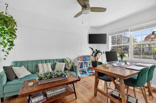 322 47TH STREET N, St Petersburg, FL 33713