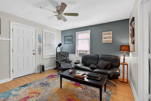 322 47TH STREET N, St Petersburg, FL 33713