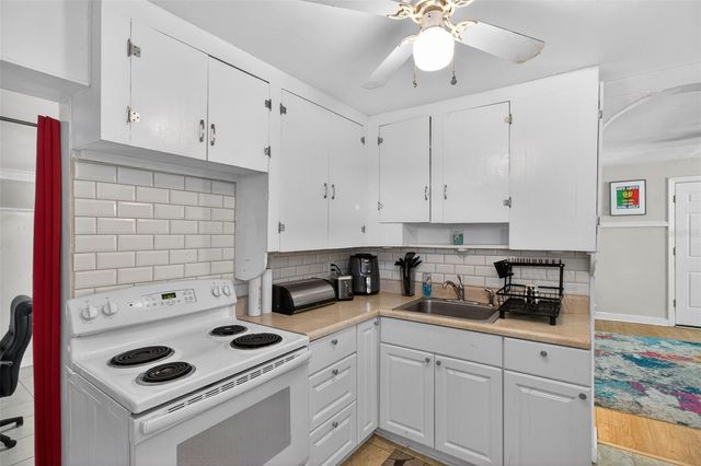 322 47TH STREET N, St Petersburg, FL 33713