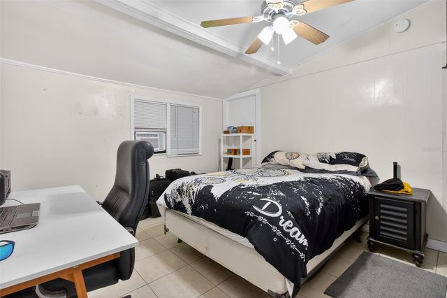 322 47TH STREET N, St Petersburg, FL 33713