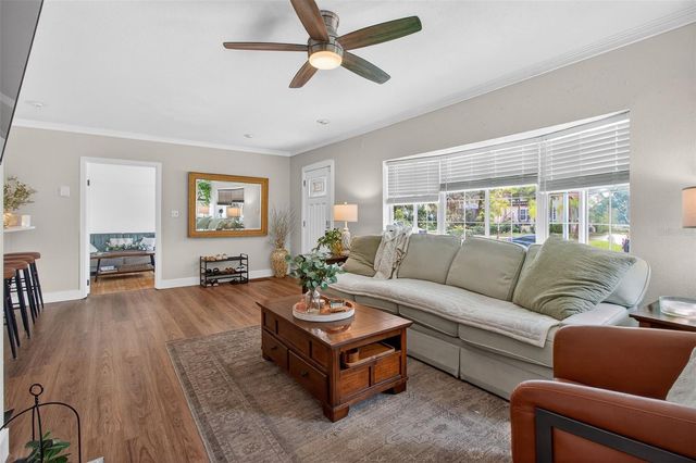 322 47TH STREET N, St Petersburg, FL 33713