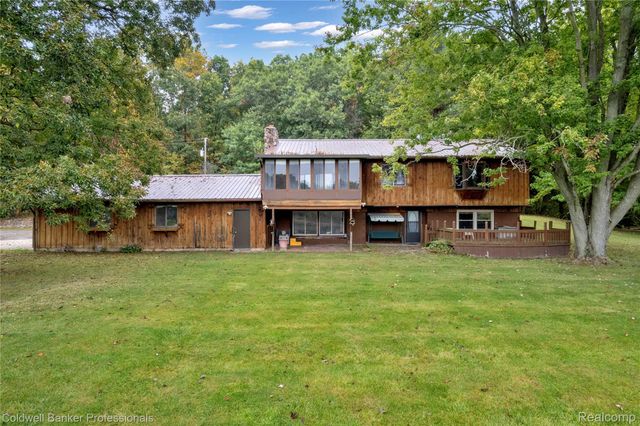 4445 McDowell Road, Lapeer, MI 48446