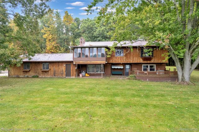 4445 McDowell Road, Lapeer, MI 48446