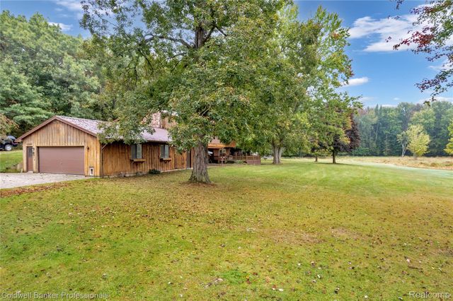 4445 McDowell Road, Lapeer, MI 48446