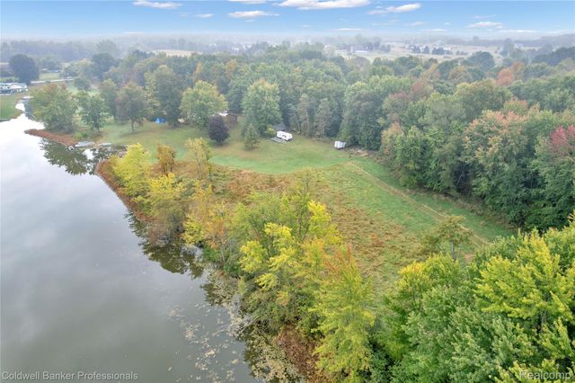 4445 McDowell Road, Lapeer, MI 48446