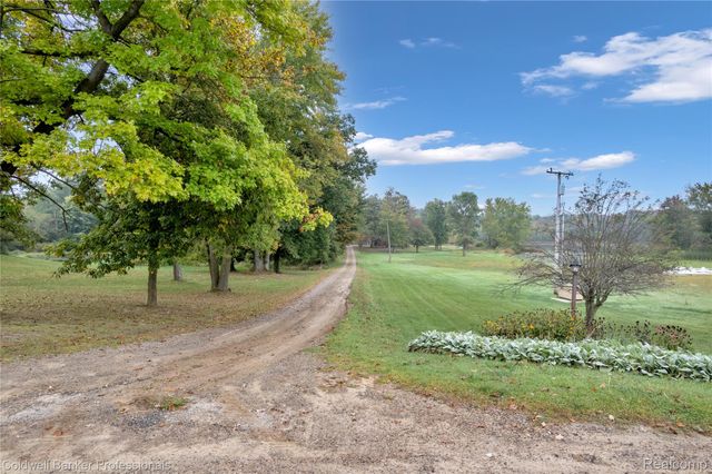 4445 McDowell Road, Lapeer, MI 48446