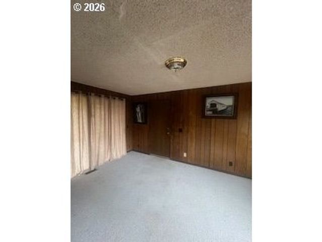 33821 Se OAK St, Scappoose, OR 97056